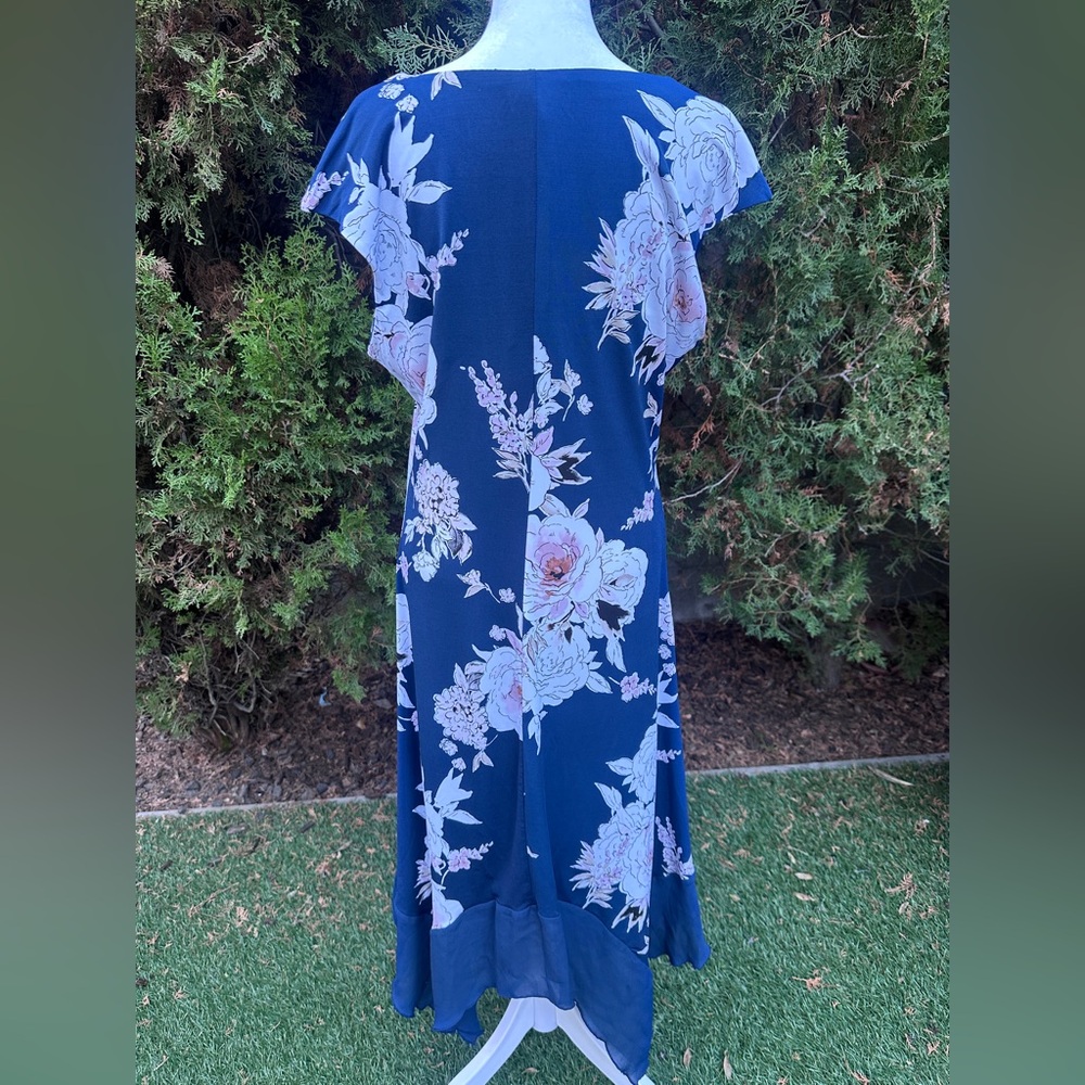 Women’s Luxology Floral Blue Midi Dress with Sheer Sharkbite Hem size 12 - Picture 3 of 9